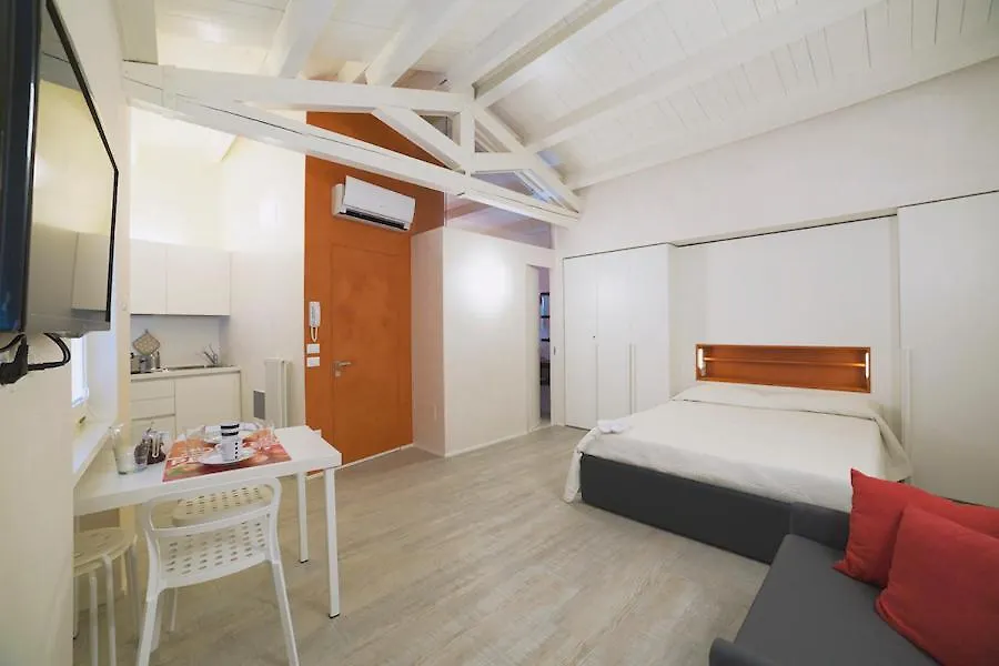 Apartmentsarena - Zini Studios Verona 0*,  Italien