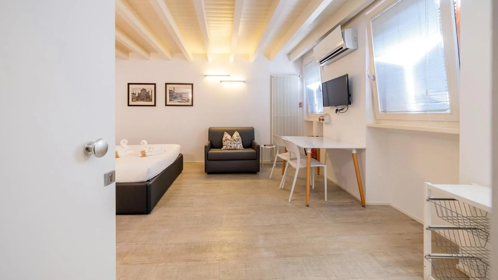 Apartmentsarena - Zini Studios Verona Italy