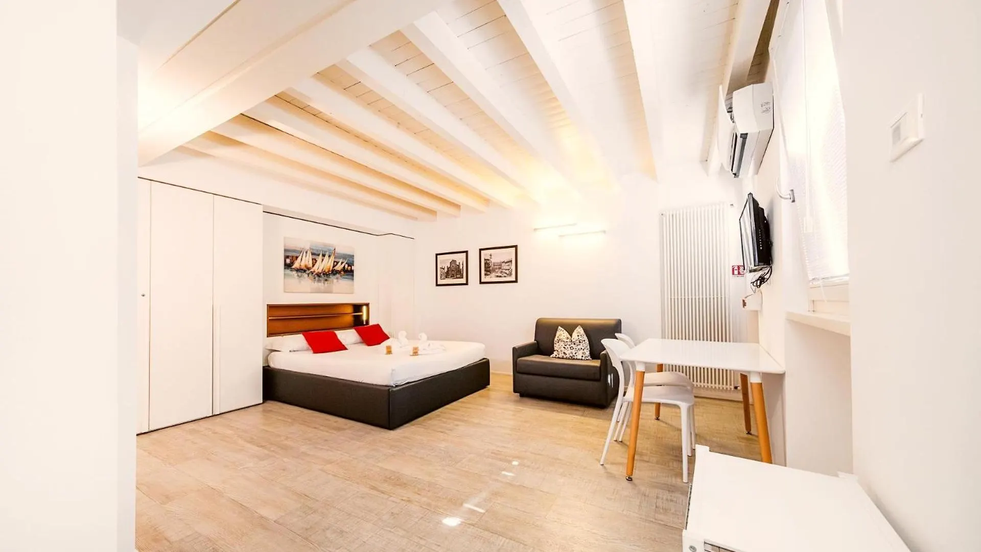 Apartment Apartmentsarena - Zini Studios Verona Italy