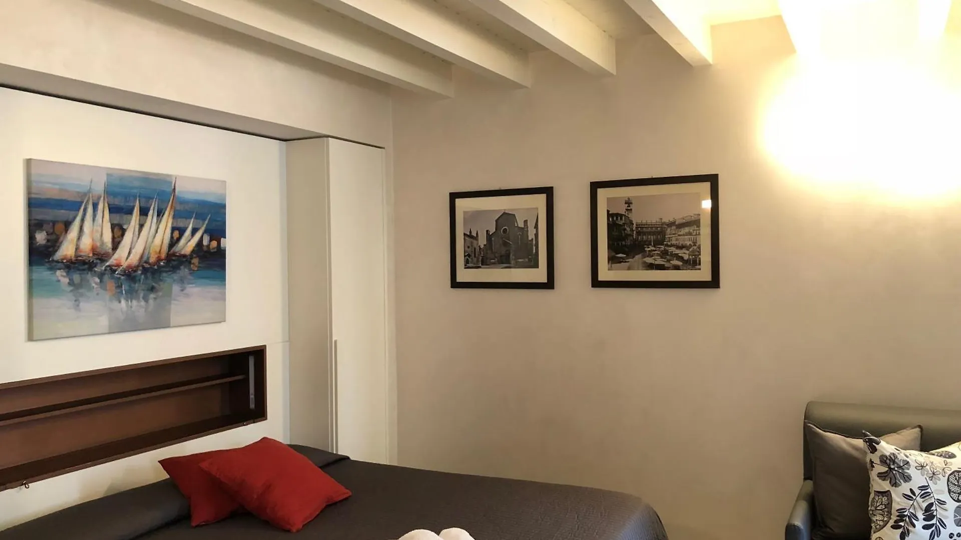 Apartment Apartmentsarena - Zini Studios Verona Italy